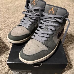 Jordan Men's Gray and Orange Sneakers